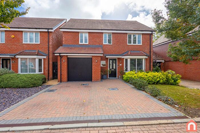 4 Bedroom Detached House For Sale In Wheeler Drive, Folkestone, CT20