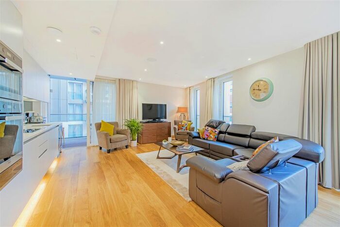 2 Bedroom Flat To Rent In The Courthouse, Horseferry Road, Westminster, London, SW1P
