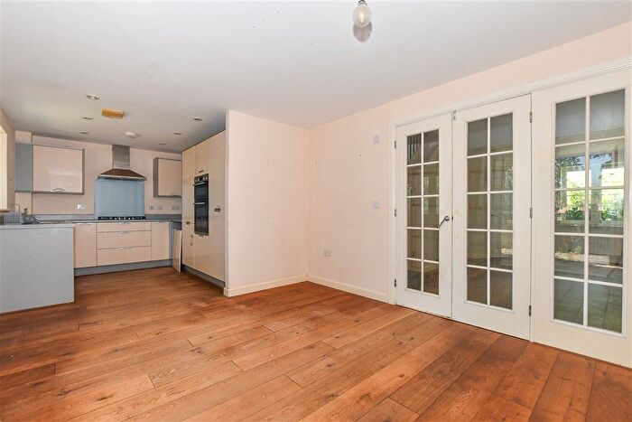 4 Bedroom Detached House For Sale In Greystones, Willesborough, Ashford, Kent, TN24