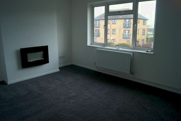 2 Bedroom Maisonette To Rent In Cumberland Avenue, Shepway, Maidstone, Kent, ME15