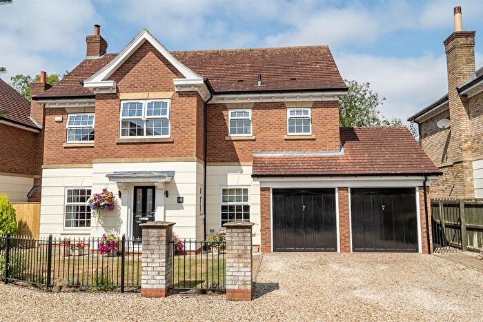 5 Bedroom Detached House For Sale In Royal Chase, Dringhouses, York, YO24