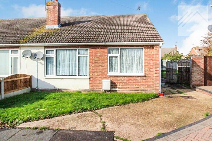 2 Bedroom Bungalow To Rent In Chaucer Close, Jaywick, Clacton-On-Sea, CO15