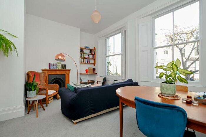 1 Bedroom Flat To Rent In Bouverie Road, Stoke Newington, N16