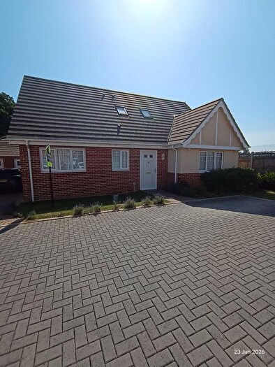 4 Bedroom Detached Bungalow To Rent In Rose Close, Gorleston, Great Yarmouth, NR31