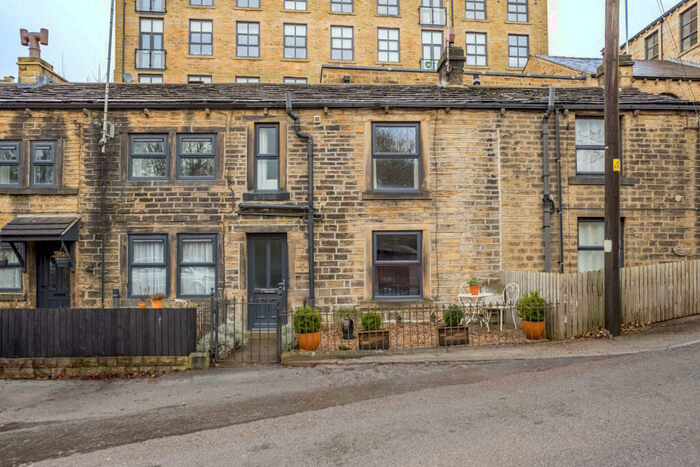 2 Bedroom Terraced House For Sale In Penistone Road, New Mill, Holmfirth, HD9