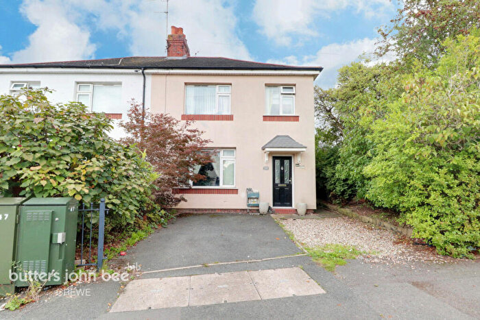 3 Bedroom Semi-Detached House For Sale In Minshull New Road, Crewe, CW1