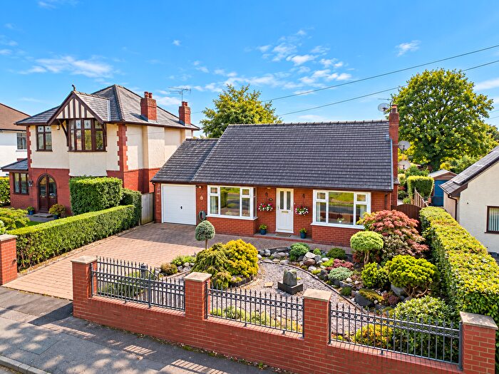2 Bedroom Detached Bungalow For Sale In Hill Road, Penwortham, Preston, PR1