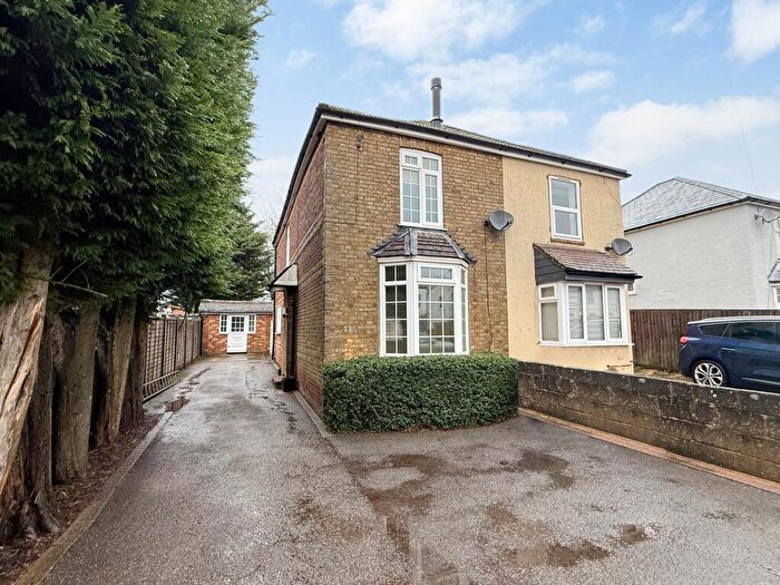 3 Bedroom Semi-Detached House For Sale In Amersham Road, High Wycombe, HP13