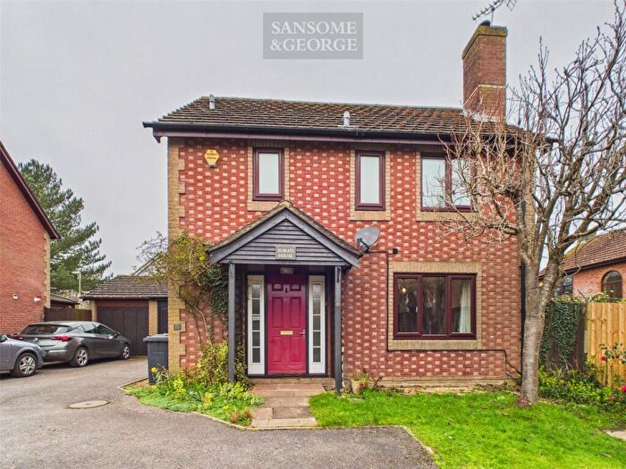 3 Bedroom Detached House For Sale In Bramley Green Road, Bramley, Tadley, Hampshire, RG26