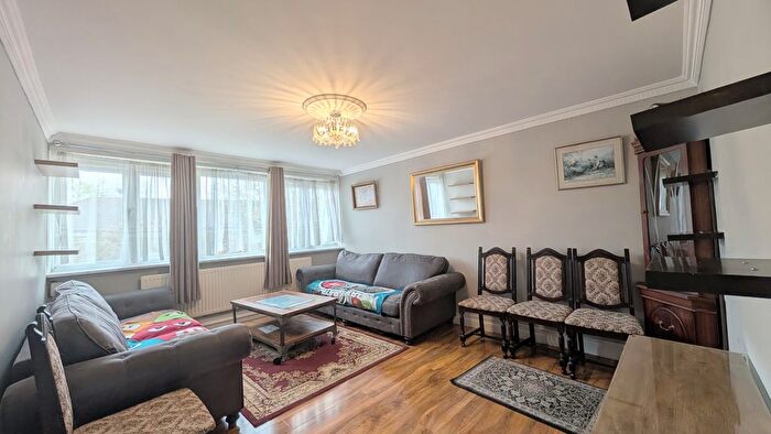 2 Bedroom Flat To Rent In Barnhill Road, Wembley, HA9