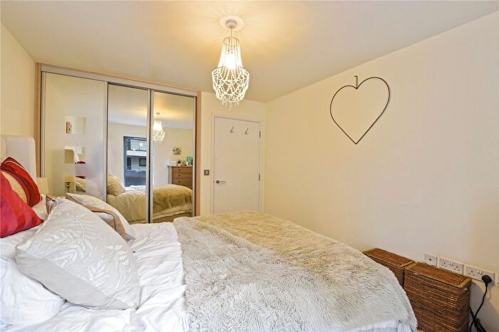 1 Bedroom Flat To Rent In Fielder Apartments, Heath Place, Bow, London, E3