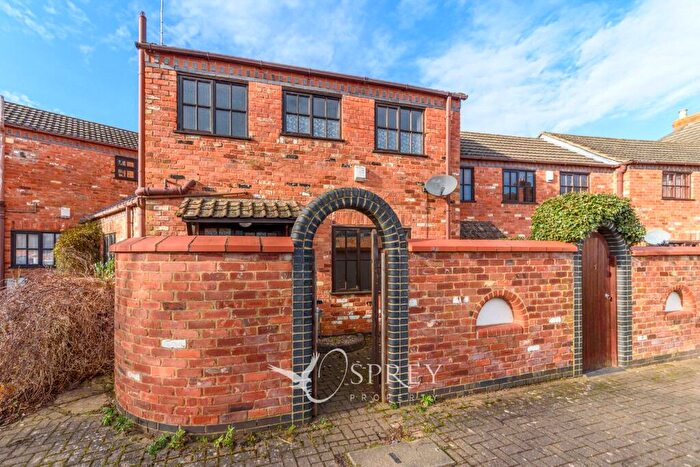 2 Bedroom End Of Terrace House For Sale In White Lion Gardens, Oakham, Rutland, LE15
