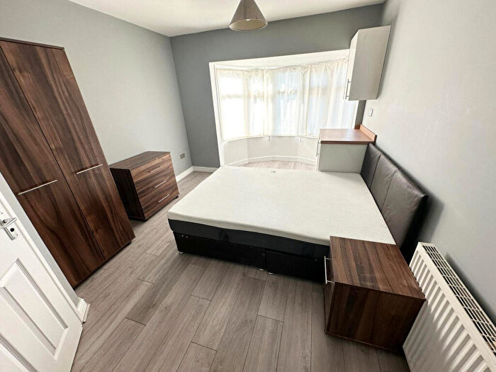 1 Bedroom Semi-Detached House To Rent In Carr House Road, Doncaster, DN4