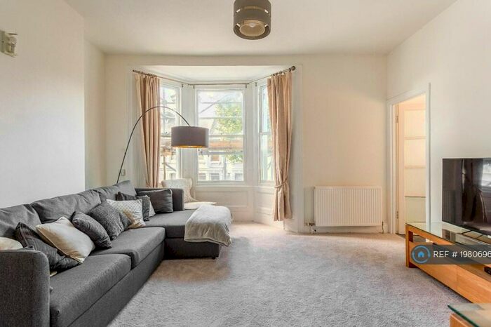 2 Bedroom Flat To Rent In Shaftesbury Road, Brighton, BN1