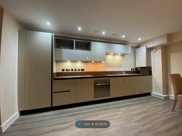 2 Bedroom Maisonette To Rent In Hurst Street, Liverpool, L1