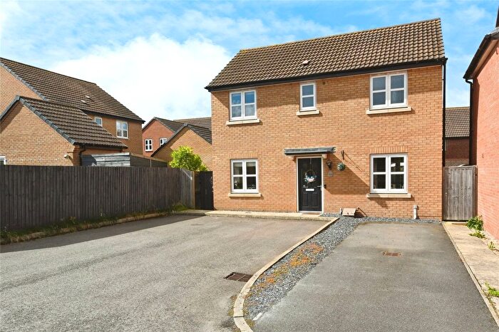 3 Bedroom Detached House For Sale In Ivy Bank, Lincoln, Lincolnshire, LN6