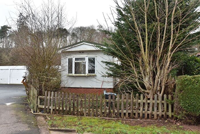 2 Bedroom Park Home For Sale In Swindon/ Wall Heath Village, Hinksford Park, DY6