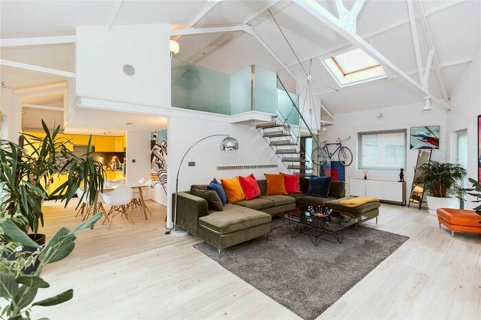 2 Bedroom Flat To Rent In Paintworks, Arnos Vale, Bristol BS4