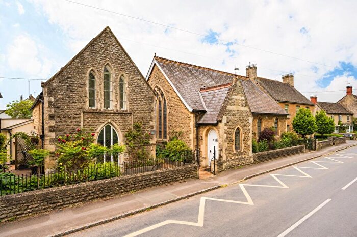3 Bedroom Detached House For Sale In Main Street, Clanfield, OX18