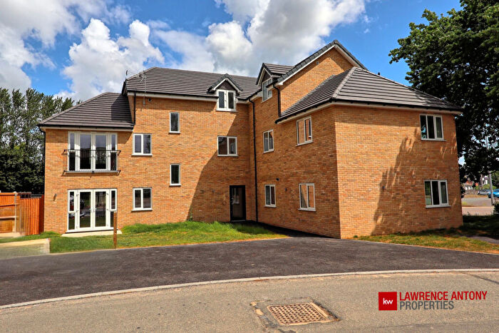 1 Bedroom Apartment For Sale In Arterial Road, Rayleigh, SS6