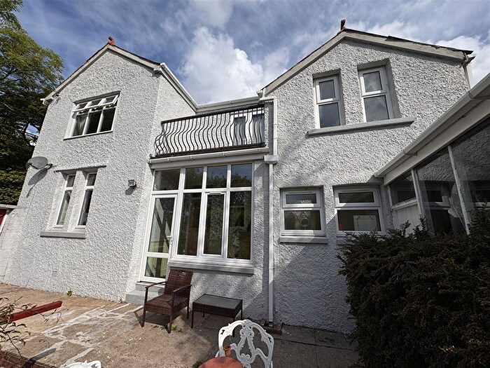 3 Bedroom Detached House For Sale In Bryn Bach Road, Upper Brynamman, Ammanford, SA18