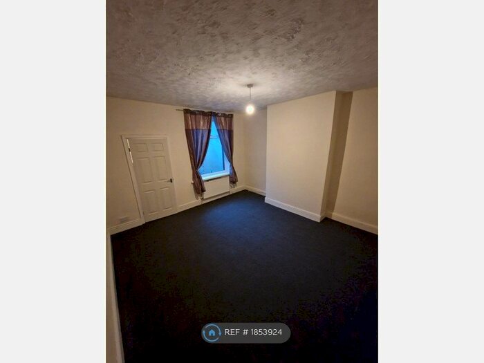 3 Bedroom Terraced House To Rent In Brunshaw Road, Burnley, BB10