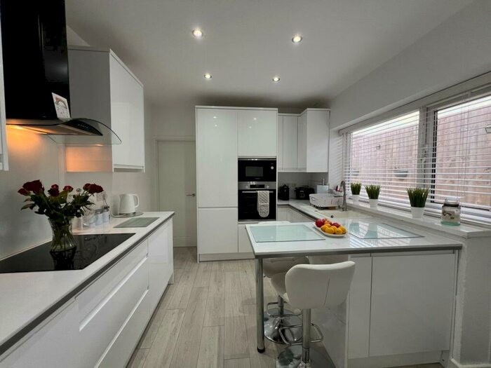 3 Bedroom Semi-Detached House For Sale In New Road Pontypridd - Pontypridd, CF37