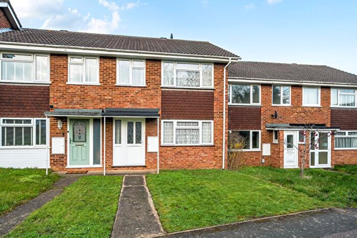 3 Bedroom Terraced House For Sale In Bluebell Close, Flitwick, MK45