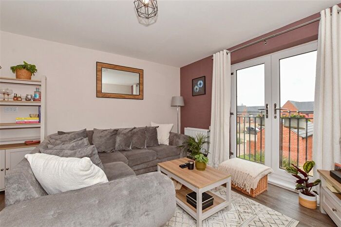 1 Bedroom Flat For Sale In Cheerio Lane, Pease Pottage, Crawley, West Sussex, RH11