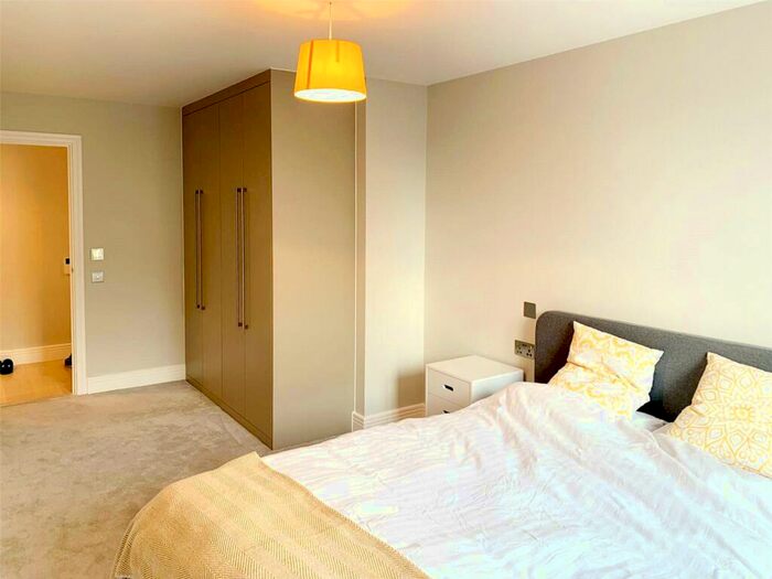 2 Bedroom Apartment To Rent In Harrier House, Antoinette Close, Kingston Upon Thames, KT1