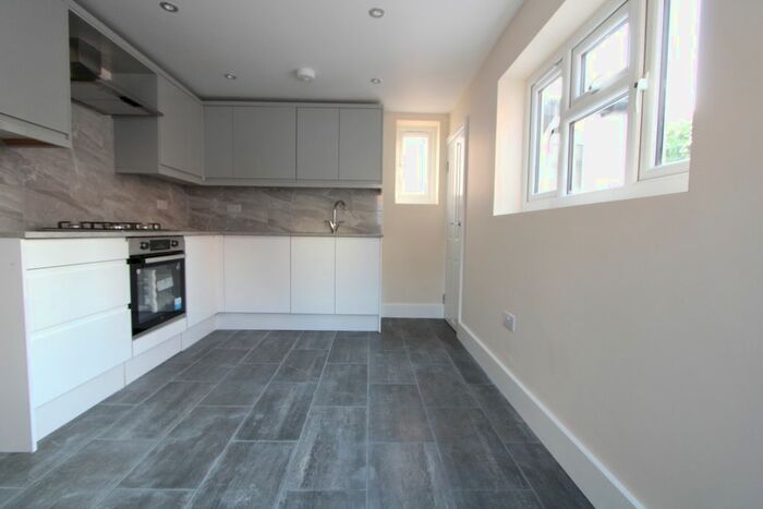 1 Bedroom Flat To Rent In Queen St, Croydon, CR0