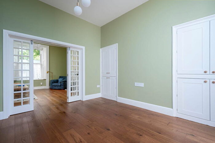 3 Bedroom Terraced House For Sale In Admiralty Street, Stonehouse, Plymouth, PL1