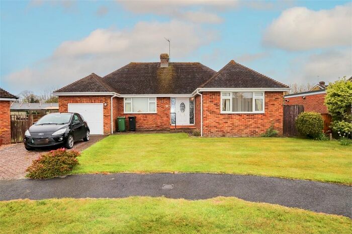 2 Bedroom Detached Bungalow For Sale In Fieldway, Broad Oak, Rye, TN31
