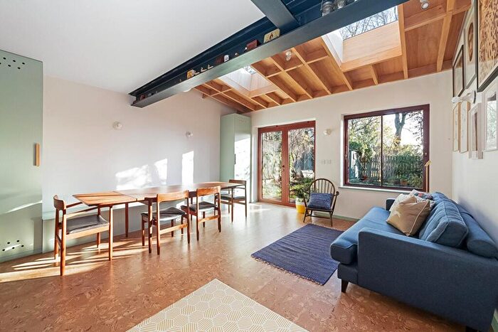 4 Bedroom House For Sale In Duncombe Hill, Forest Hill, London, SE23