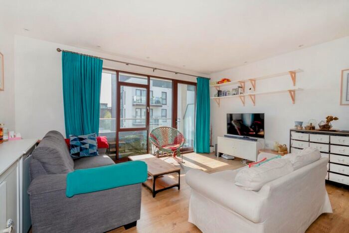 3 Bedroom Apartment To Rent In Lollard Street, London, SE11