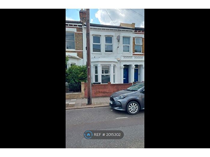 4 Bedroom Terraced House To Rent In Solon Road, London, SW2