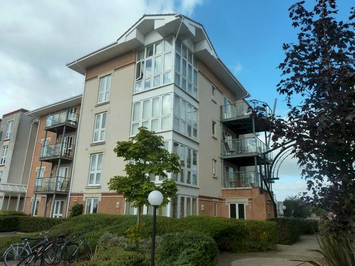 2 Bedroom Flat To Rent In Hawkeswood Road, Southampton, SO18