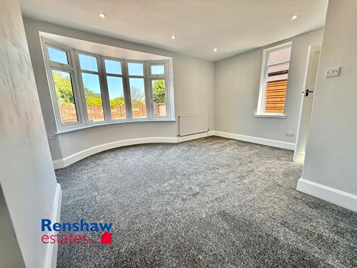 3 Bedroom Semi-Detached House For Sale In Heanor Road, Ilkeston, Derbyshire, DE7