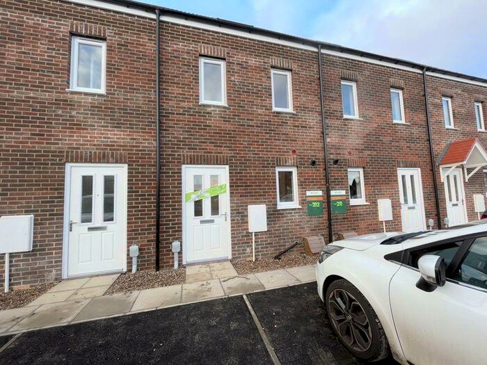 3 Bedroom Terraced House To Rent In Eagle Drive, Humberston, DN36