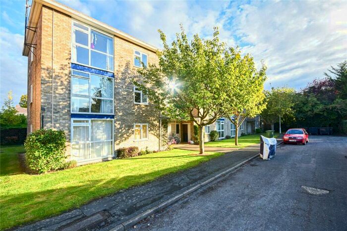 2 Bedroom Apartment To Rent In Lilac Court, Cambridge, CB1