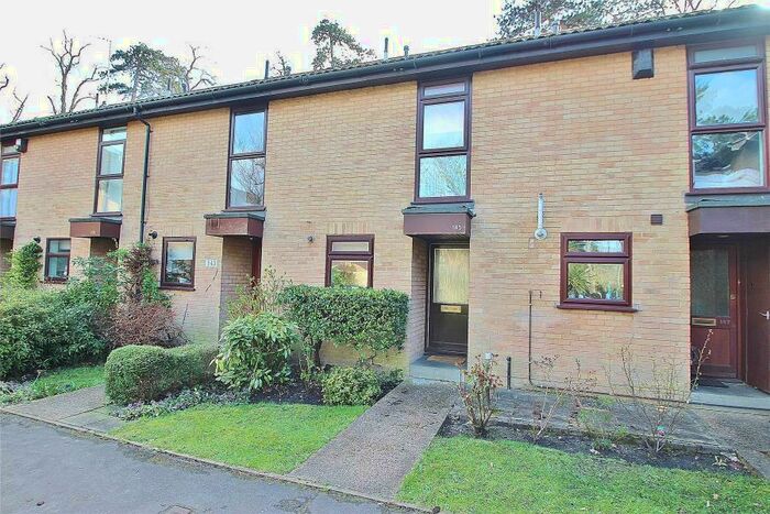 2 Bedroom Terraced House To Rent In Knaphill, GU21