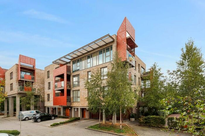 1 Bedroom Flat To Rent In Blondin Way, London, SE16