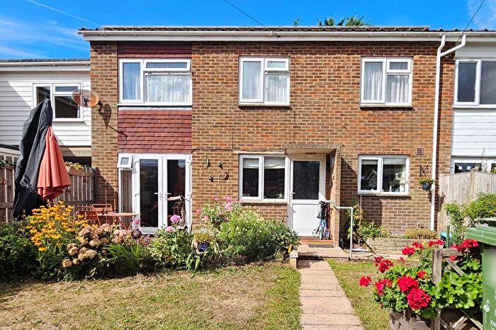 3 Bedroom Terraced House For Sale In Foster Close, Stubbington, PO14