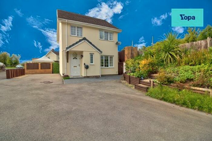 3 Bedroom Detached House For Sale In Orchard Grove, Aberdare, CF44