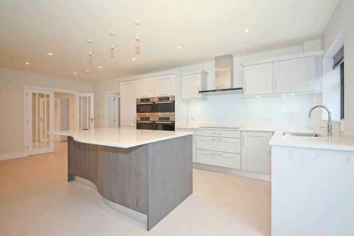 5 Bedroom Detached House To Rent In Knole Road, Sevenoaks, TN13