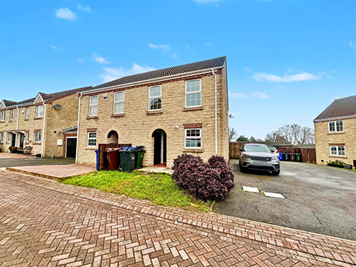 3 Bedroom Semi Detached House To Rent In Blackthorne Court, Kendray, Barnsley, S70