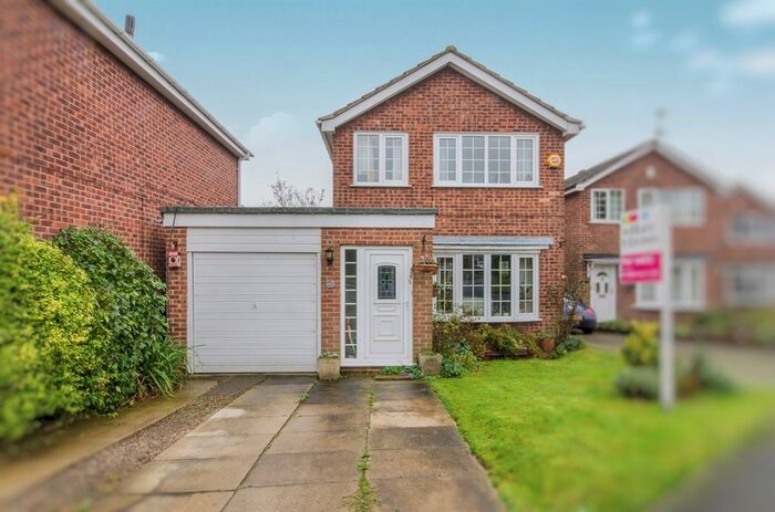 3 Bedroom Property To Rent In Flaxman Croft, Copmanthorpe, York, YO23