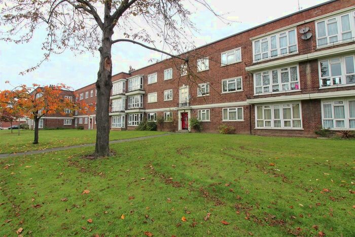 2 Bedroom Flat To Rent In Longbridge Road, Barking, IG11