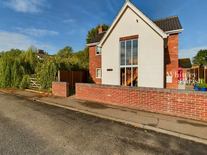 3 Bedroom Detached House To Rent In Bridge Road, Scole, IP21