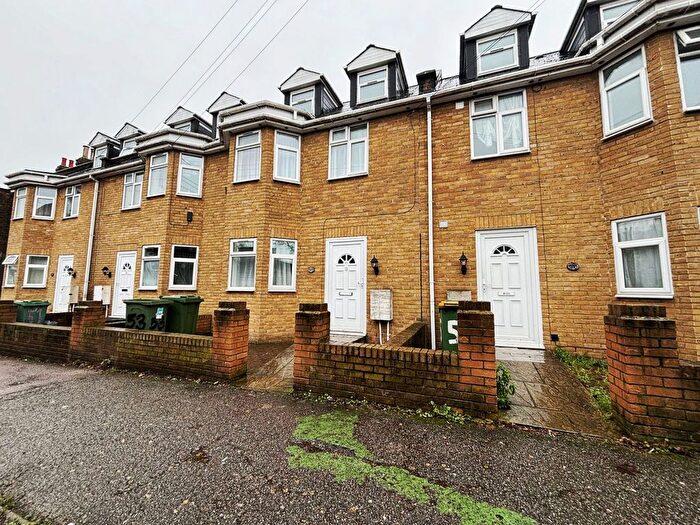 4 Bedroom Property To Rent In Davis Street, London, E13